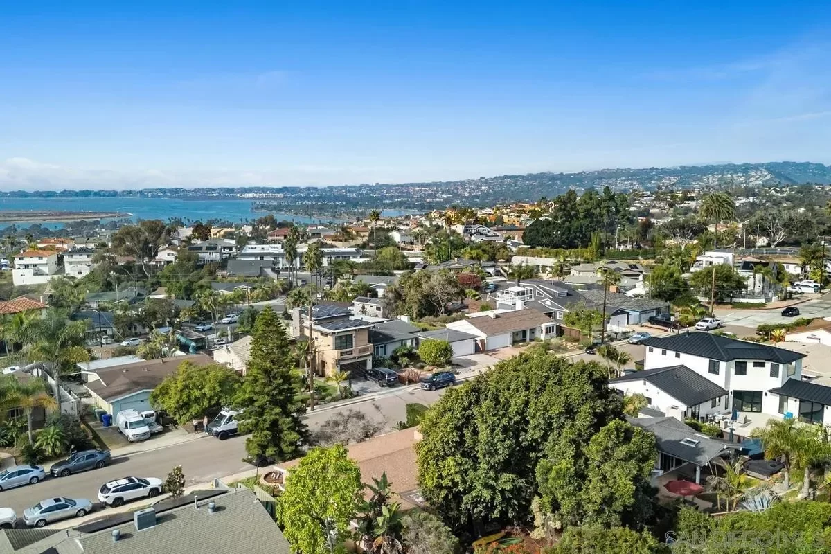 4BR House for Sale in San Diego, CA