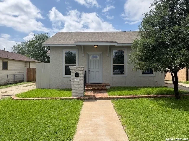 2BR House for Sale in San Antonio, TX