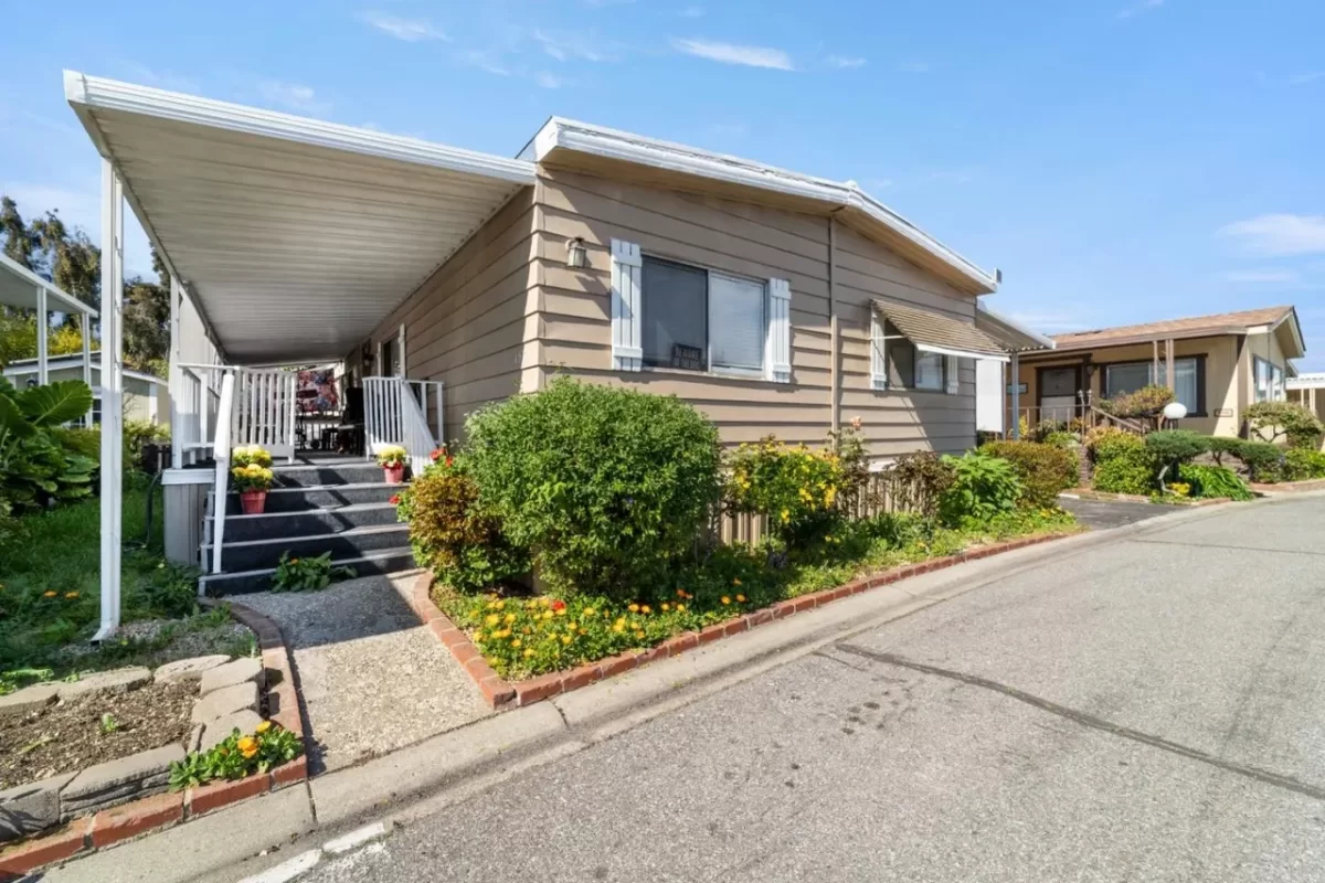 3BR Mobile Home for Sale in San Jose, CA