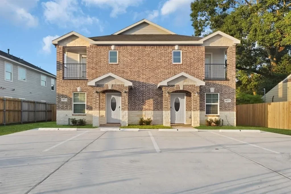 4BR Multi-Family for Sale in Houston, TX