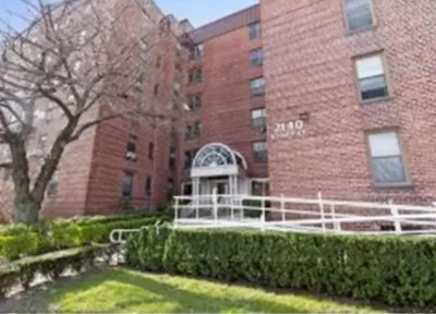2BR Condo for Sale in Brooklyn, NY