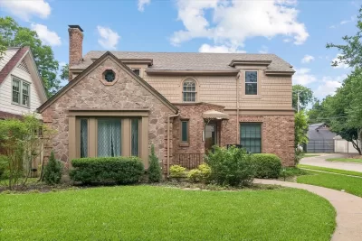 2BR House for Rent in Dallas, TX