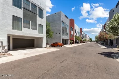 3BR Townhouse for Rent in Phoenix, AZ