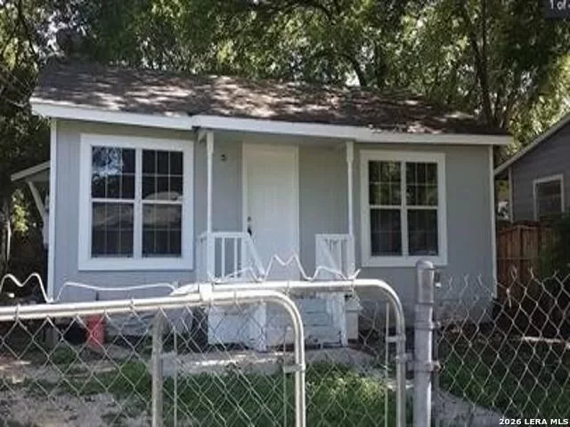 2BR House for Rent in San Antonio, TX