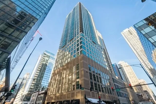 Condo for Rent in Chicago, IL