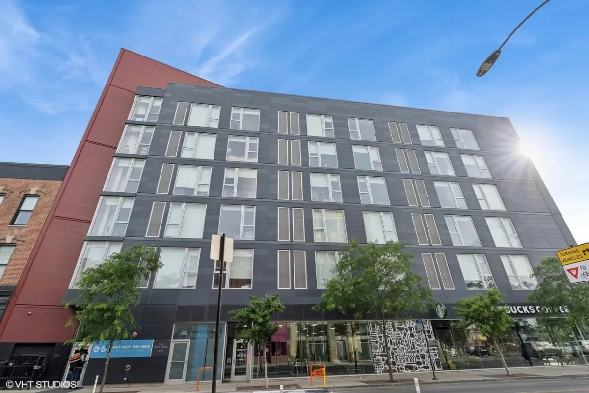 2BR Apartment for Rent in Chicago, IL