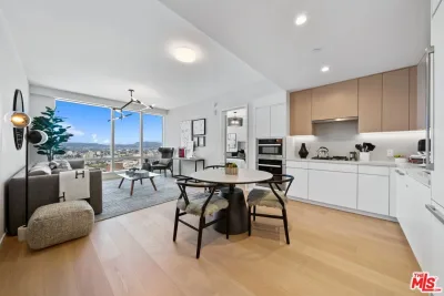 1BR Condo for Sale in Los Angeles, CA
