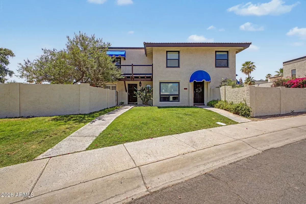 2BR Townhouse for Sale in Phoenix, AZ