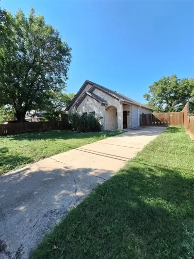 4BR House for Rent in Dallas, TX