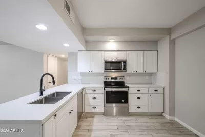2BR Apartment for Rent in Phoenix, AZ