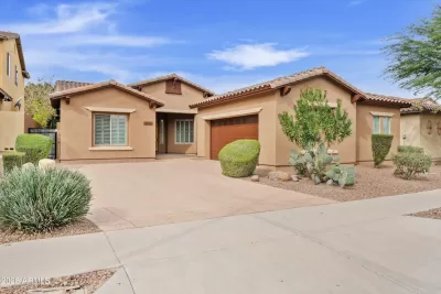 4BR House for Sale in Phoenix, AZ