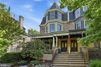 5BR Townhouse for Sale in Philadelphia, PA