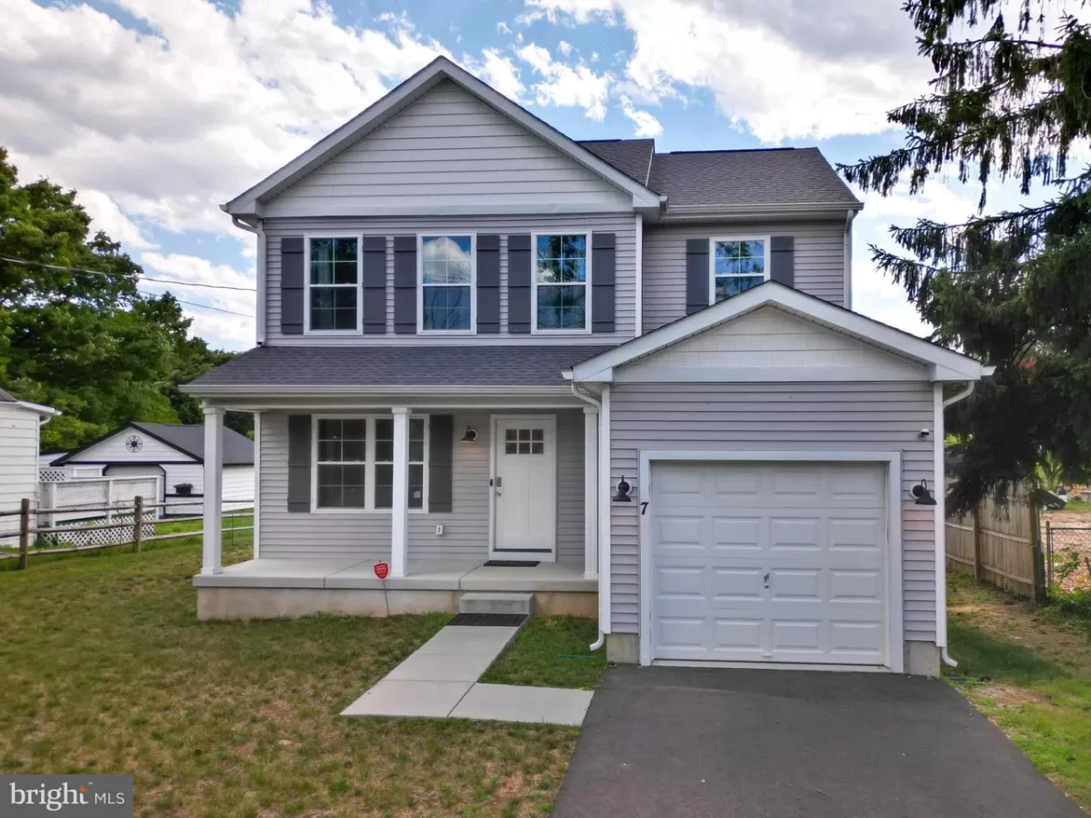 3BR House for Sale in Westville, NJ
