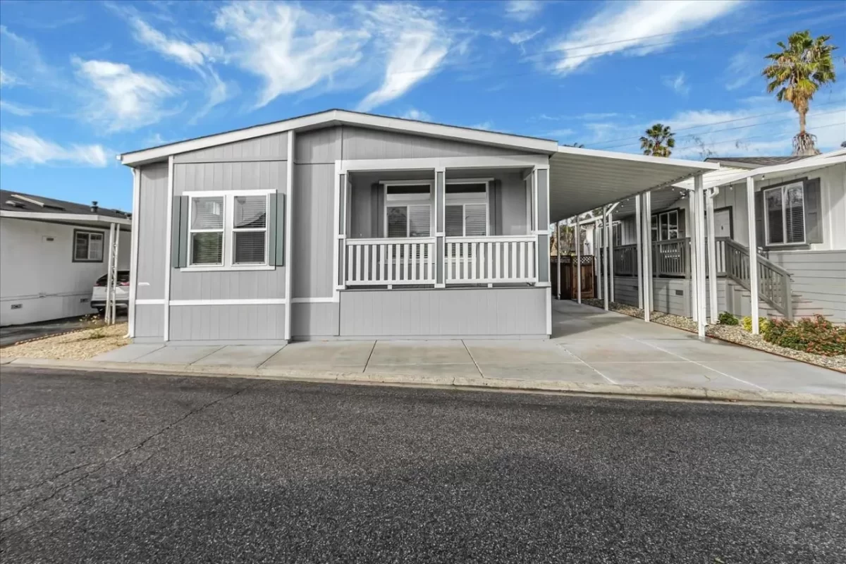 3BR Mobile Home for Sale in San Jose, CA
