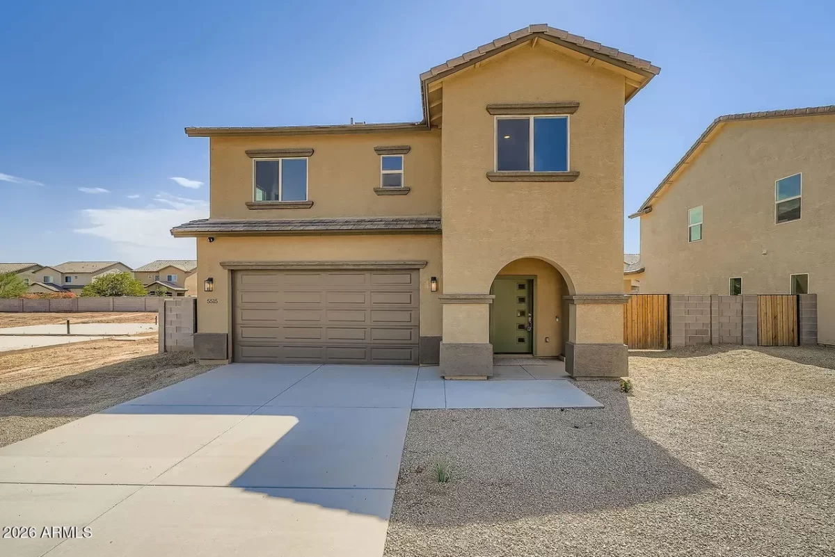 4BR House for Sale in Phoenix, AZ