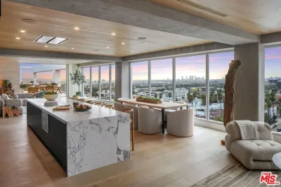 3BR Condo for Sale in Los Angeles, CA