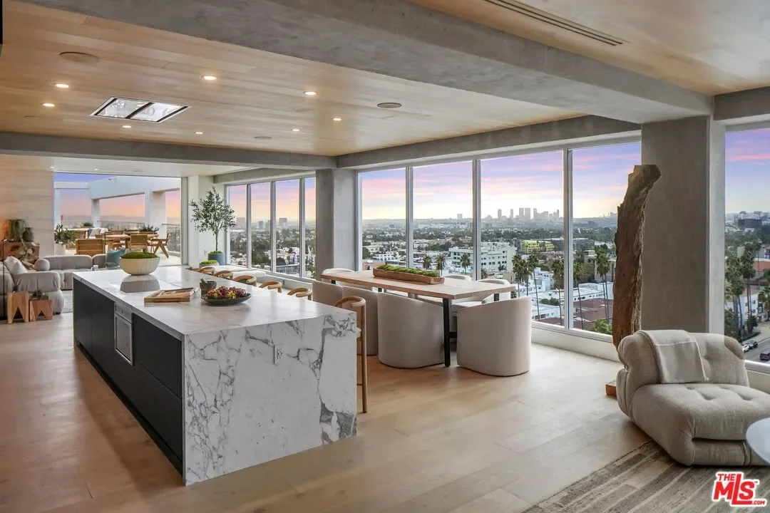 3BR Condo for Sale in Los Angeles, CA