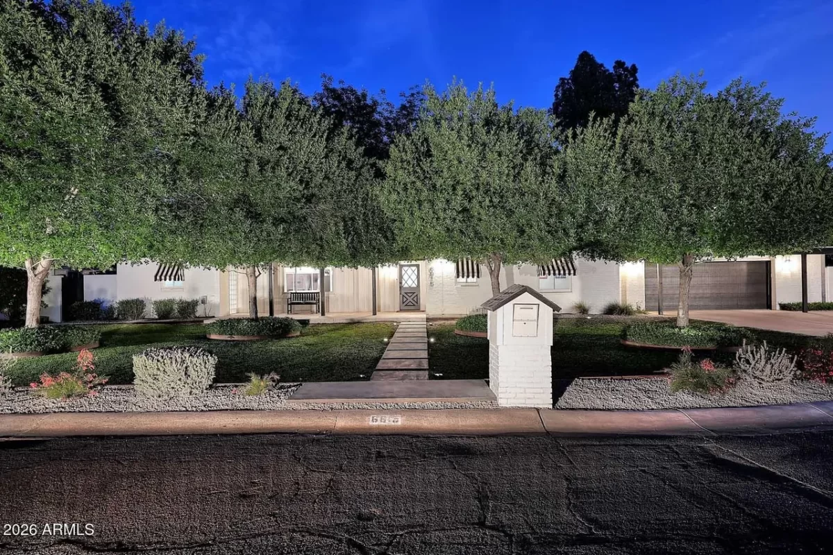 4BR House for Sale in Phoenix, AZ
