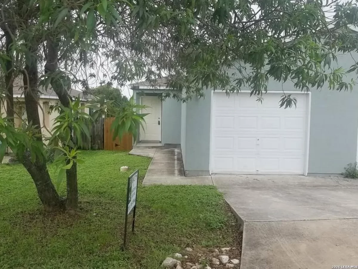 2BR House for Rent in San Antonio, TX