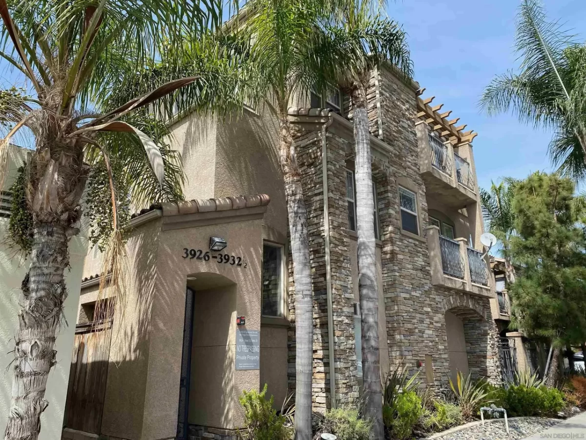 2BR Townhouse for Rent in San Diego, CA