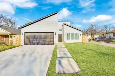 4BR House for Rent in Dallas, TX