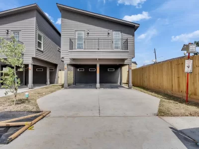 3BR Multi-Family for Sale in Houston, TX