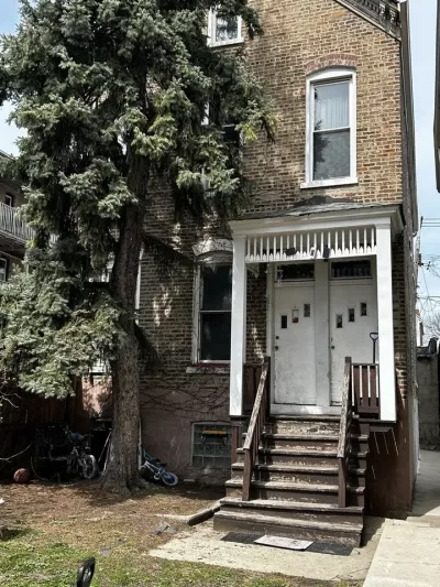 2BR House for Rent in Chicago, IL