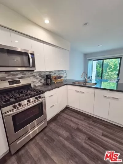 3BR Condo for Rent in Los Angeles, CA