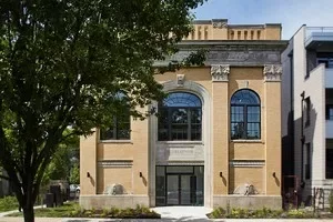 2BR House for Rent in Chicago, IL