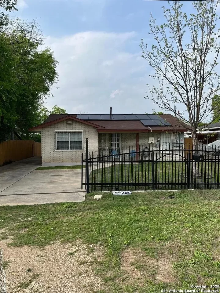 3BR House for Sale in San Antonio, TX