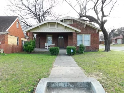 2BR House for Rent in Dallas, TX