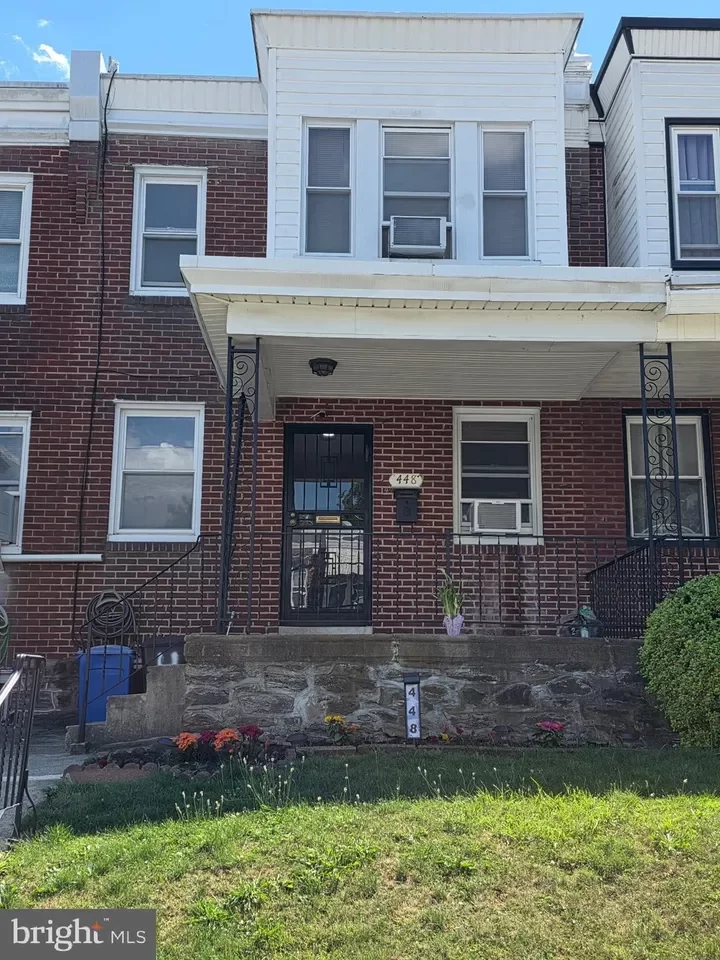 3BR Townhouse for Sale in Philadelphia, PA