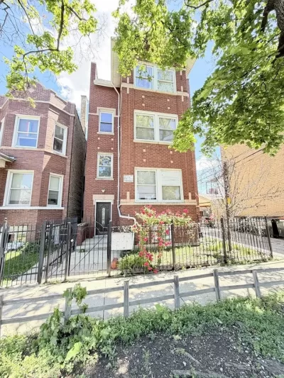 2BR Condo for Rent in Chicago, IL