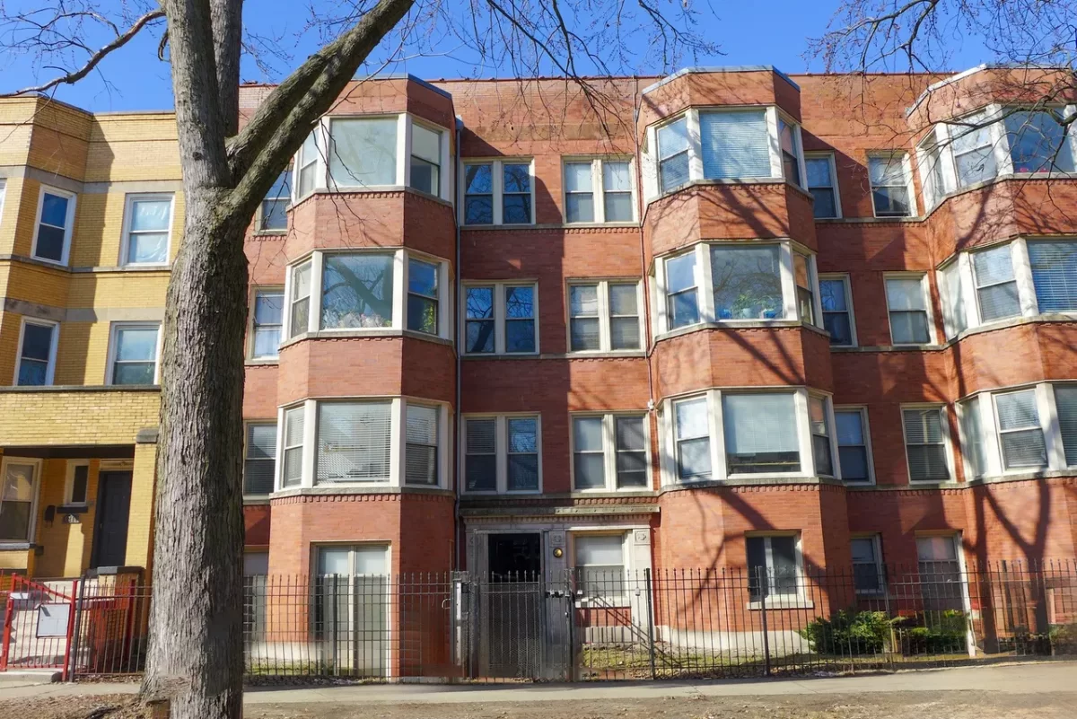 2BR Condo for Sale in Chicago, IL