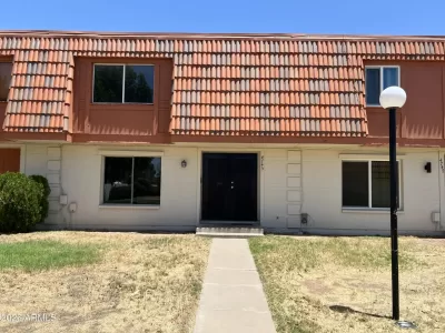 3BR Townhouse for Sale in Glendale, AZ