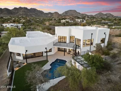 5BR House for Rent in Phoenix, AZ
