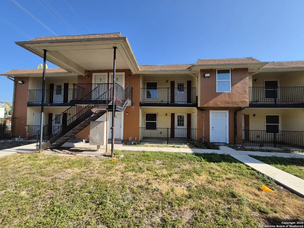 2BR House for Rent in San Antonio, TX