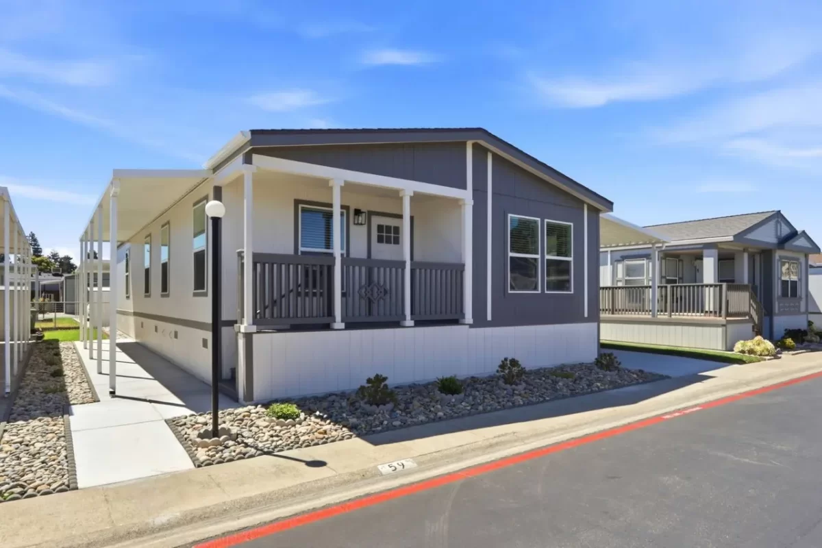 3BR Mobile Home for Sale in San Jose, CA