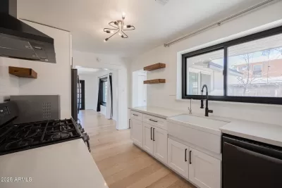3BR House for Sale in Phoenix, AZ