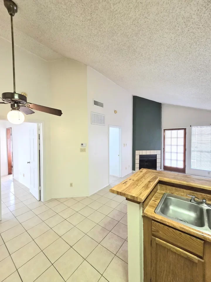 2BR Condo for Sale in Dallas, TX