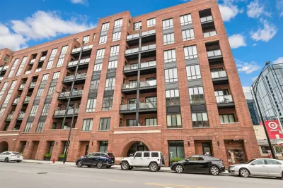 3BR Condo for Sale in Chicago, IL
