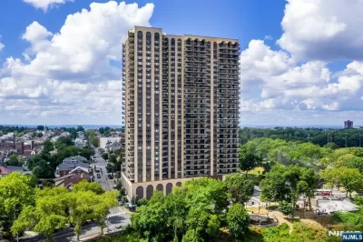 2BR Condo for Sale in North Bergen, NJ