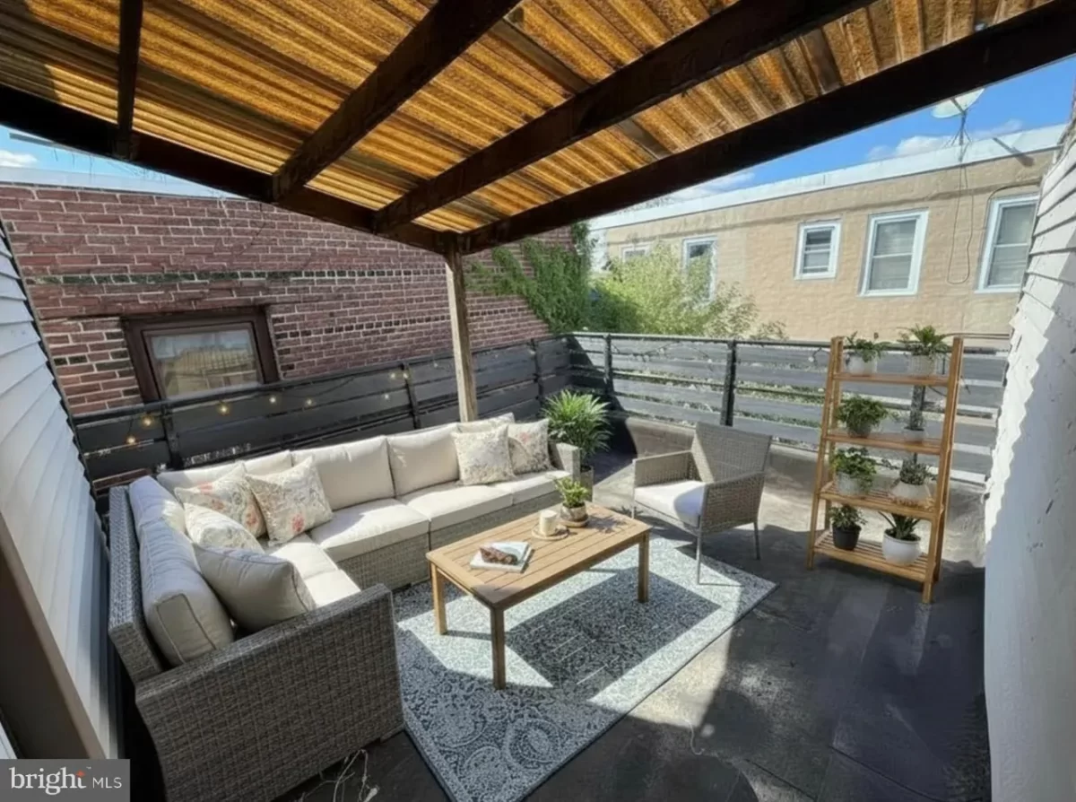 3BR Townhouse for Sale in Philadelphia, PA