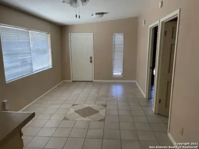 2BR House for Rent in San Antonio, TX