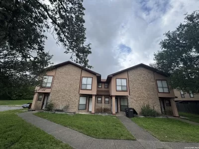 2BR House for Rent in San Antonio, TX