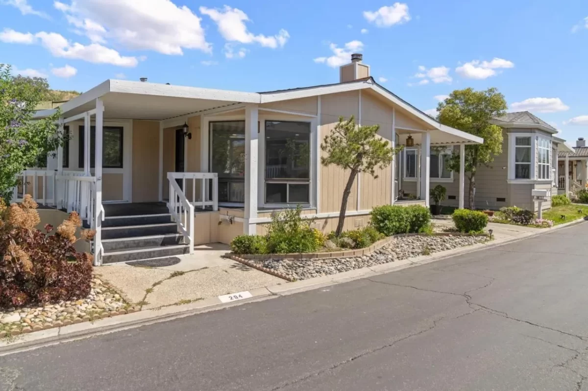 2BR Mobile Home for Sale in San Jose, CA