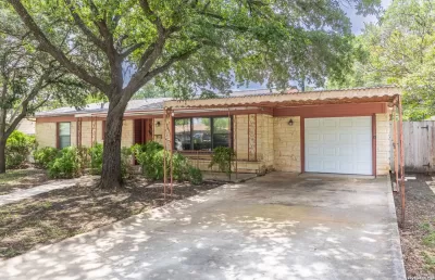 2BR House for Rent in San Antonio, TX