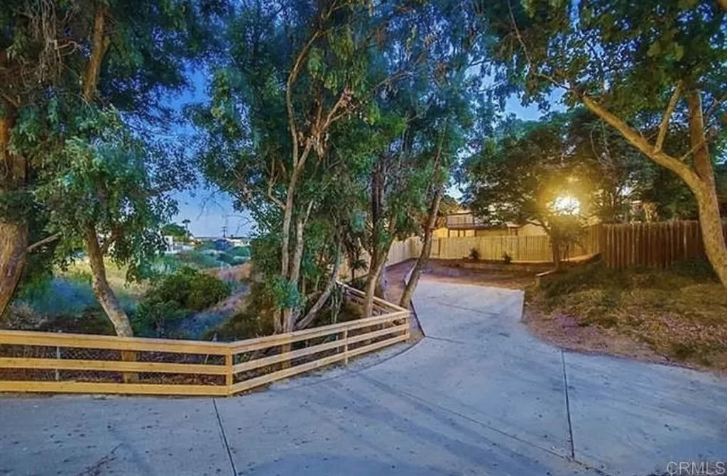 5BR Multi-Family for Sale in Ca, SD