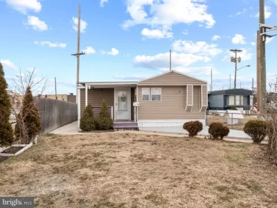 3BR Mobile Home for Sale in Gloucester City, NJ