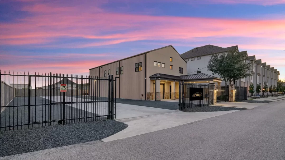 3BR House for Sale in Houston, TX